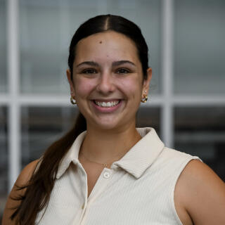 Headshot of Riley Feiner