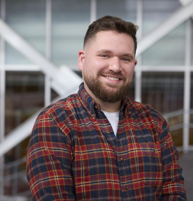 Male, brown hair, beard