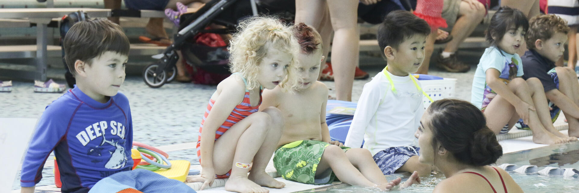 Group child swim lessons